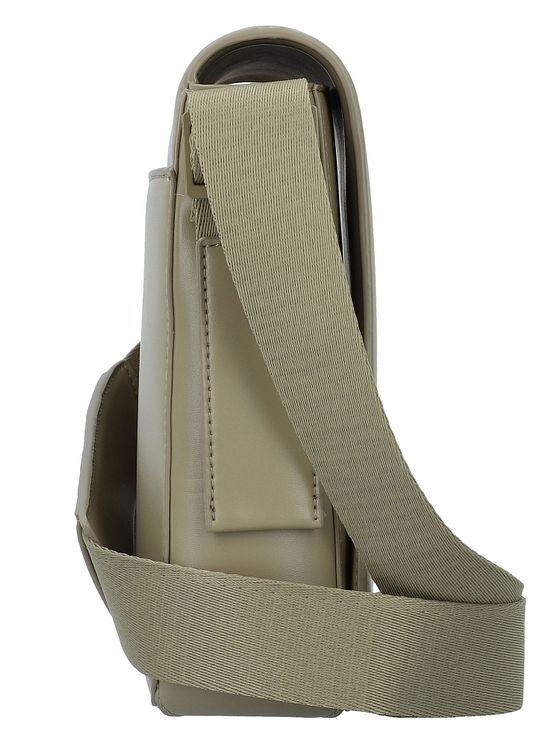 Calvin Klein Minimal Focus Skuldertaske 22 cm