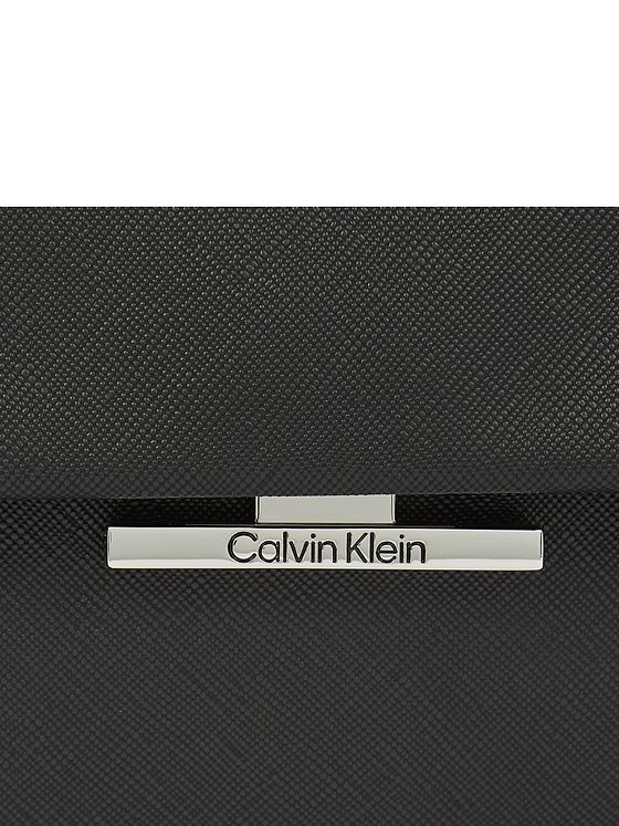 Calvin Klein CK Linear Skuldertaske 20.5 cm