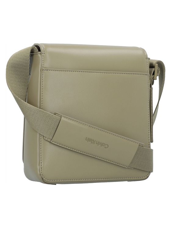 Calvin Klein Minimal Focus Skuldertaske 22 cm