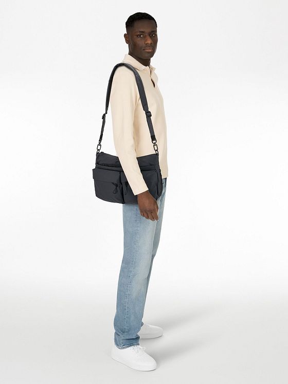 aunts & uncles Japan RE Lite Omono RE Lite Skuldertaske 33 cm med strækfold aunts & uncles Japan RE Lite Omono RE Lite Skuldertaske 33 cm med strækfold