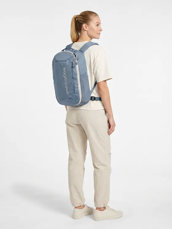 Eagle Creek Tour Lite 28 L -matkareppu, 50 cm:n kannettavan tietokoneen lokero