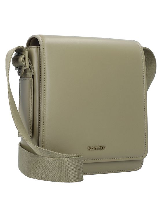 Calvin Klein Minimal Focus Skuldertaske 22 cm