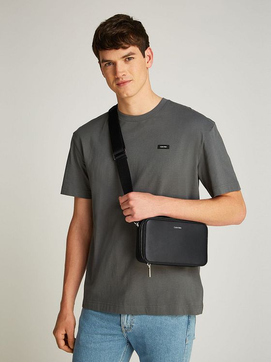 Calvin Klein CK Sleek Skuldertaske 23 cm