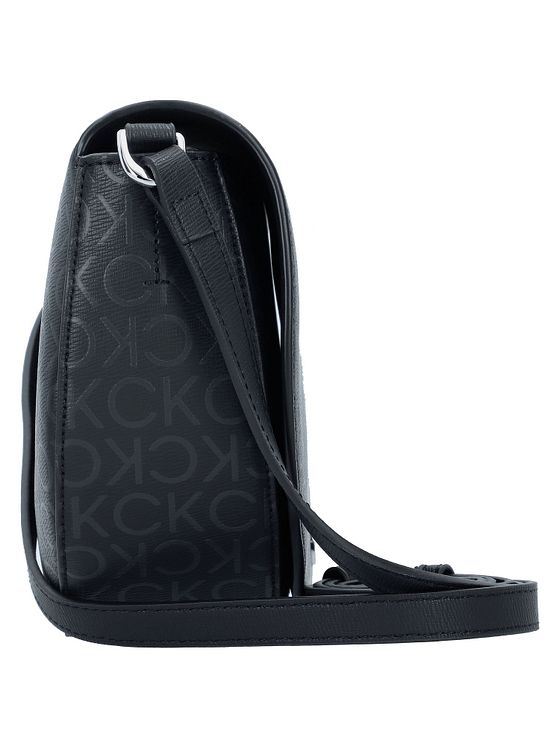 Calvin Klein CK Daily Skuldertaske 23.5 cm