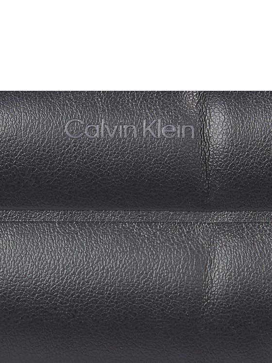 Calvin Klein Line Quilt Håndtaske 19.5 cm