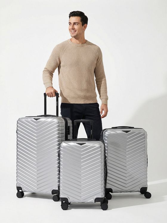 Redolz Essentials 18 4 hjul Kuffert 3-delt med strækfold