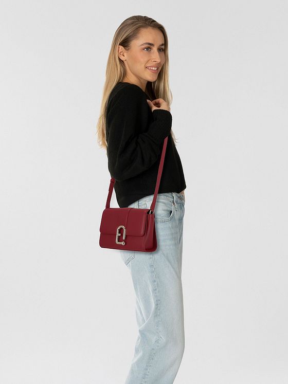 Furla Urban Skuldertaske S Læder 22.5 cm Furla Urban Skuldertaske S Læder 22.5 cm