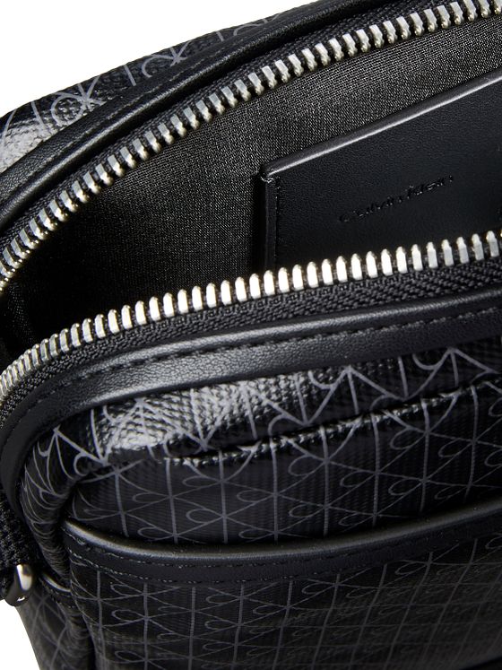 Calvin Klein Hardware Skuldertaske 21 cm