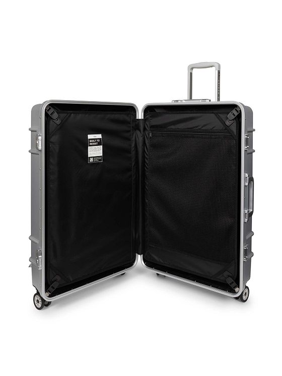 Eastpak Resist'r Case 4-hjulet Trolley M 69 cm Eastpak Resist'r Case 4-hjulet Trolley M 69 cm