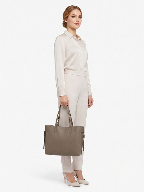 Furla Ava Shopper Tasche Leder 36 cm Furla Ava Shopper Tasche Leder 36 cm