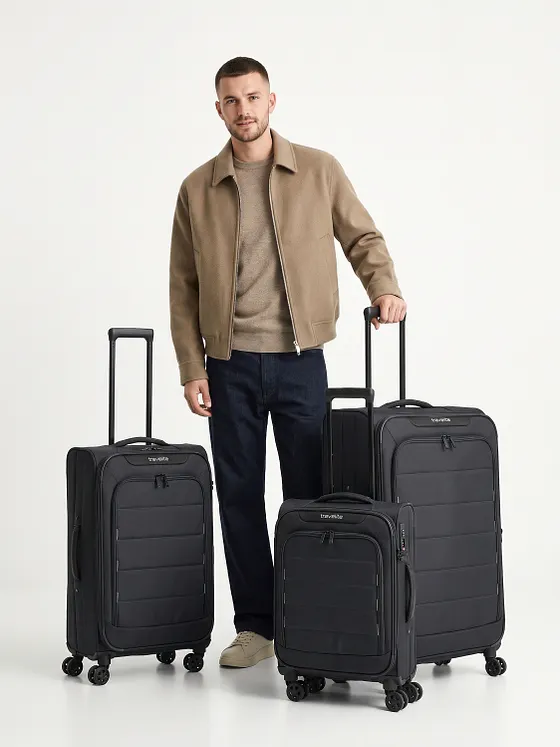 Travelite Skaii 4-pyöräinen Matkalaukkusetti 3-osainen Laajennettava Travelite Skaii 4-pyöräinen Matkalaukkusetti 3-osainen Laajennettava