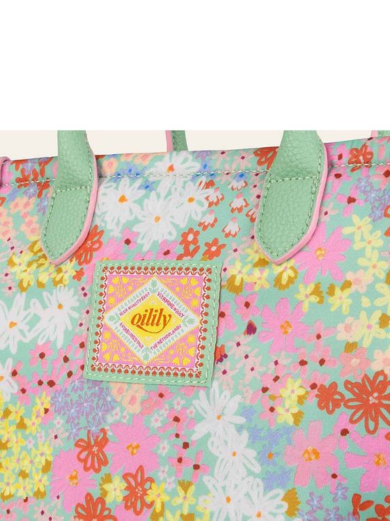Oilily Viramine Flowers Hana Skuldertaske 26 cm Oilily Viramine Flowers Hana Skuldertaske 26 cm