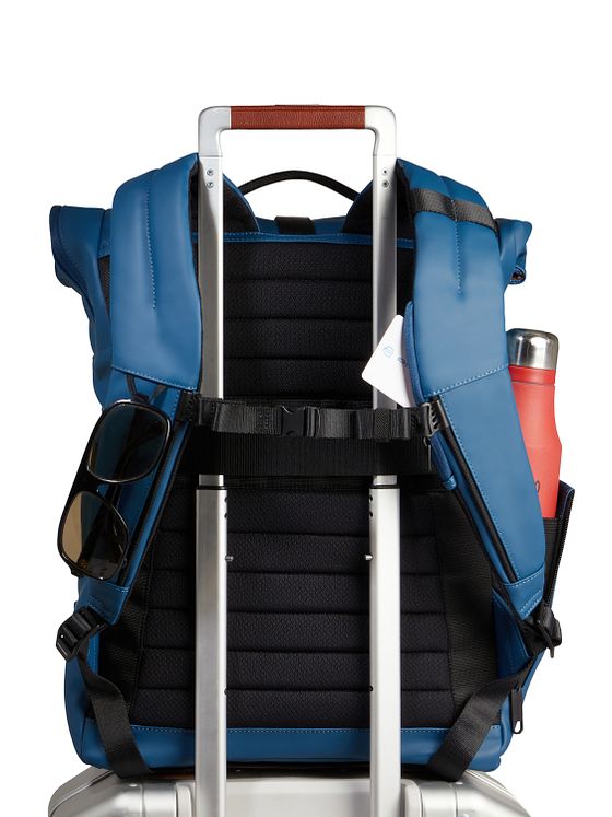 Piquadro Corner Daypack 42 cm Laptoprum