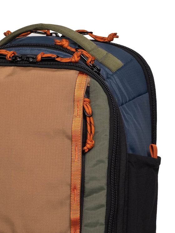 Topo Designs Global-matkarinkka, 48 cm, kannettavan tietokoneen lokero Topo Designs Global-matkarinkka, 48 cm, kannettavan tietokoneen lokero