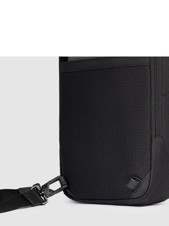 Piquadro S136 skuldertaske 31,5 cm