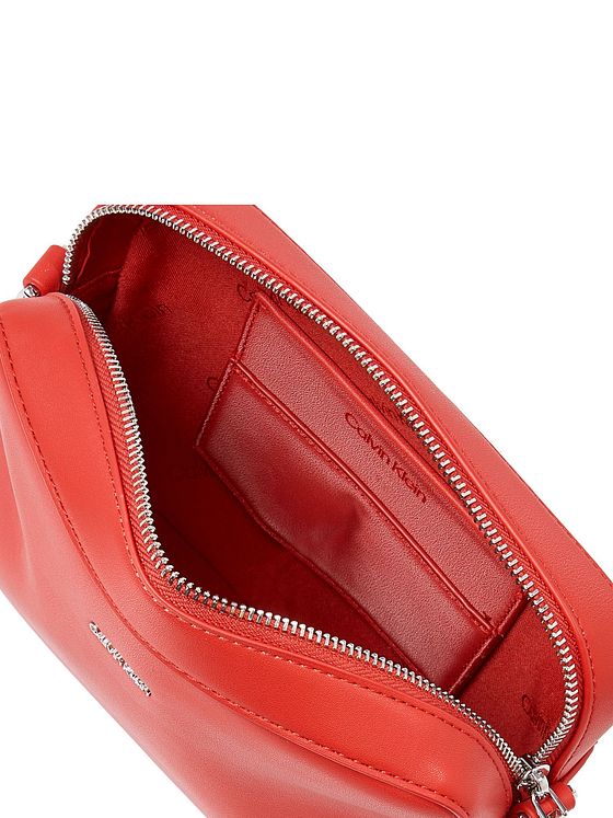 Calvin Klein CK Mixmedia Skuldertaske 22 cm