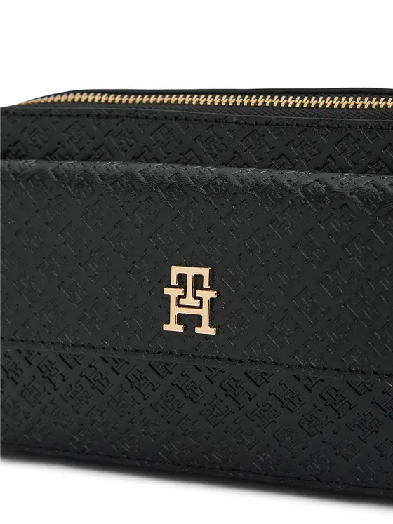 Tommy Hilfiger TH Icon Crossbody-väska 20 cm Tommy Hilfiger TH Icon Crossbody-väska 20 cm