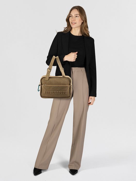 Patrizia Pepe (Im)Perfection Skuldertaske Læder 35 cm Patrizia Pepe (Im)Perfection Skuldertaske Læder 35 cm