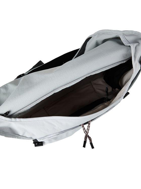 Bellroy Venture Messengertaske 52 cm Laptoprum Bellroy Venture Messengertaske 52 cm Laptoprum