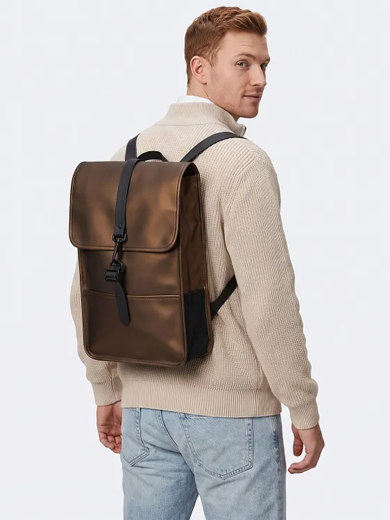 Rains Essential Dagsryggsäckar 40 cm Laptopfack Rains Essential Dagsryggsäckar 40 cm Laptopfack