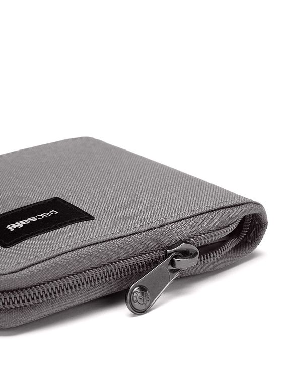 Pacsafe RFIDsafe Peněženka RFID ochrana 11 cm