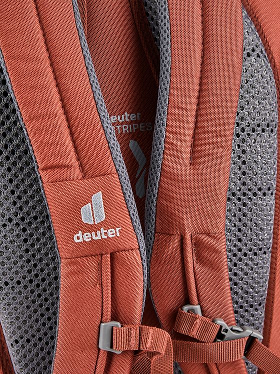 Deuter Giga Arkireppu 48 cm Kannettavan tietokoneen taskun syvyys Deuter Giga Arkireppu 48 cm Kannettavan tietokoneen taskun syvyys