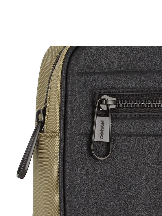 Calvin Klein CK Elevated Skuldertaske 17 cm