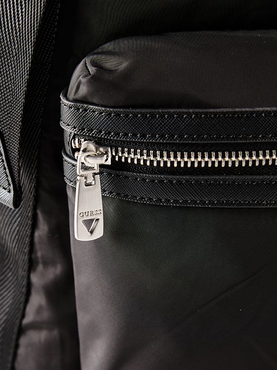 Guess Berlin Daypack 48 cm Laptoprum