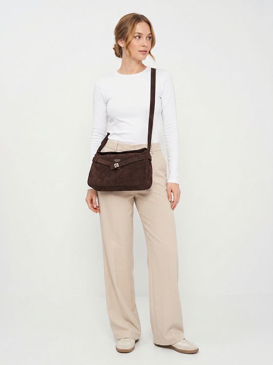 Guess Ella Crossbody taske 32 cm Guess Ella Crossbody taske 32 cm