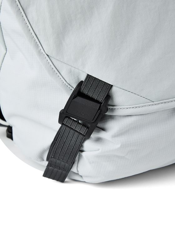 Bellroy Venture Messengertaske 52 cm Laptoprum Bellroy Venture Messengertaske 52 cm Laptoprum