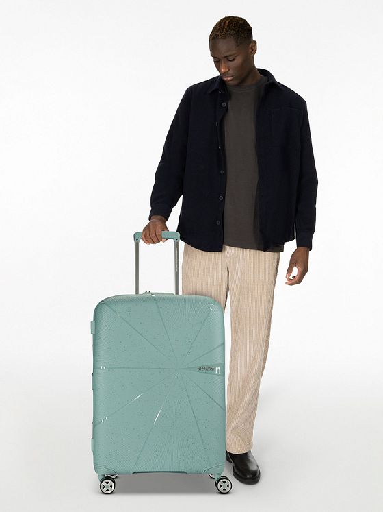 American Tourister Starvibe 4 hjul Trolley 67 cm med strækfold American Tourister Starvibe 4 hjul Trolley 67 cm med strækfold