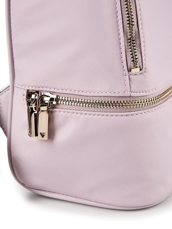 Guess Follie Cityrygsæk 28 cm Guess Follie Cityrygsæk 28 cm