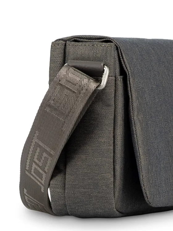 Jost Bergen Lähettilaukku 20 cm Jost Bergen Lähettilaukku 20 cm
