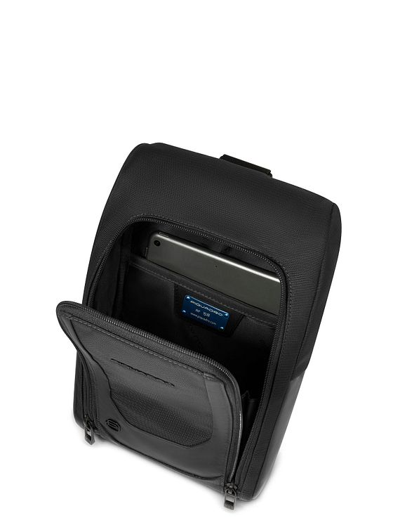Piquadro S140 skuldertaske RFID 30 cm