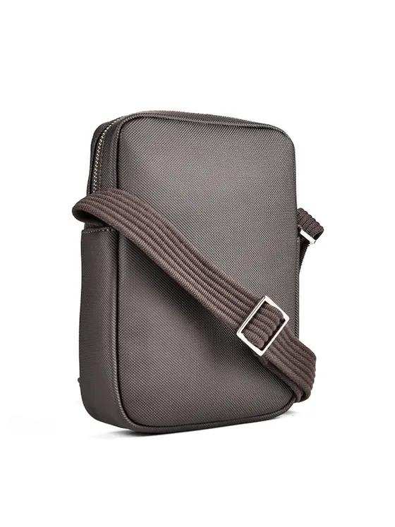 Lacoste Core Essentials Men S Classic Crossbody taška 15 cm Lacoste Core Essentials Men S Classic Crossbody taška 15 cm