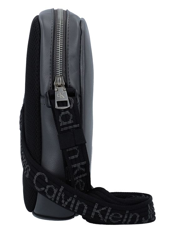 Calvin Klein Jeans Ultralight Skuldertaske 18 cm Calvin Klein Jeans Ultralight Skuldertaske 18 cm