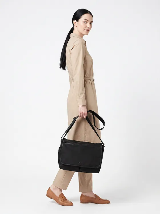 Lacoste Everyday Messenger bags 39 cm Laptopfack Lacoste Everyday Messenger bags 39 cm Laptopfack
