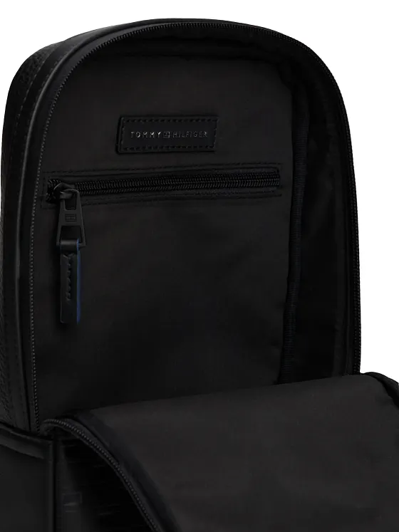 Tommy Hilfiger TH Modern Monogram 32 cm