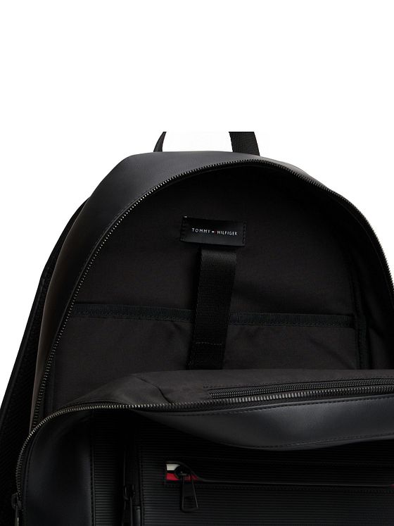 Tommy Hilfiger TH Corp Daypack 45 cm Laptoprum Tommy Hilfiger TH Corp Daypack 45 cm Laptoprum