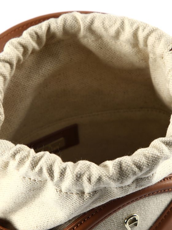 AIGNER Azzu Skuldertaske Læder 15 cm AIGNER Azzu Skuldertaske Læder 15 cm