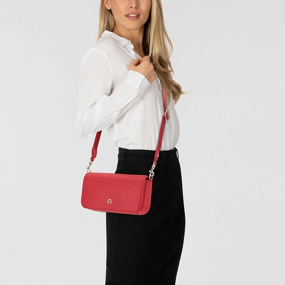 AIGNER Zita Skuldertaske Læder 23 cm AIGNER Zita Skuldertaske Læder 23 cm