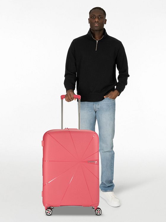 American Tourister Starvibe 4 hjul Trolley 67 cm med strækfold American Tourister Starvibe 4 hjul Trolley 67 cm med strækfold