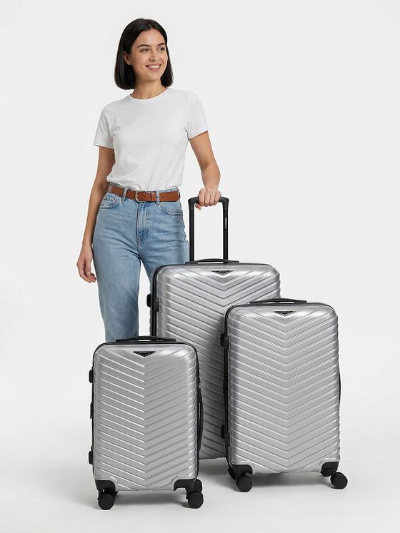 Redolz Essentials 18 4 hjul Kuffert 3-delt med strækfold