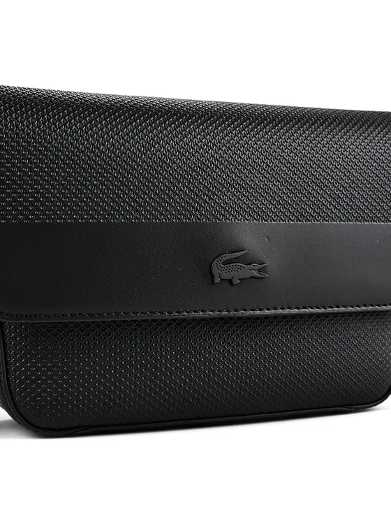 Lacoste Chantaco Crossbody-laukku Nahka 21 cm Lacoste Chantaco Crossbody-laukku Nahka 21 cm