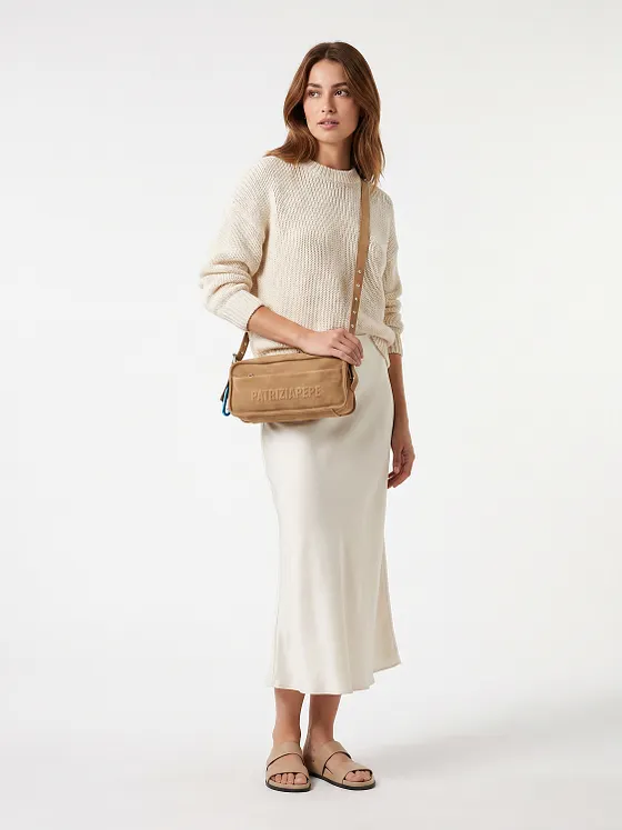 Patrizia Pepe (IM)Perfection Crossbody-laukku Nahka 36 cm Patrizia Pepe (IM)Perfection Crossbody-laukku Nahka 36 cm
