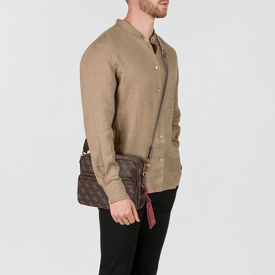 Guess Milano Skuldertaske 25 cm Guess Milano Skuldertaske 25 cm