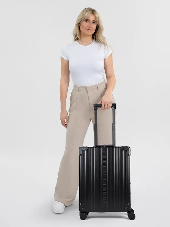 Aleon Business-kabinväska med 4-hjulig konstruktion i Aluminium, 55 cm