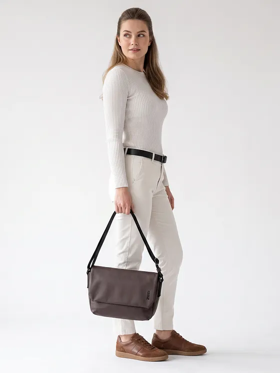 Zwei Cargo Messenger bags 32 cm