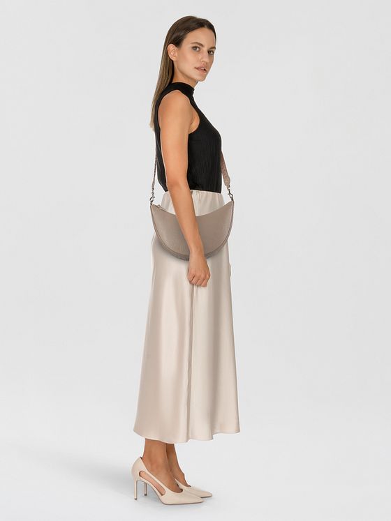 AIGNER Zita Skuldertaske Læder 30 cm AIGNER Zita Skuldertaske Læder 30 cm