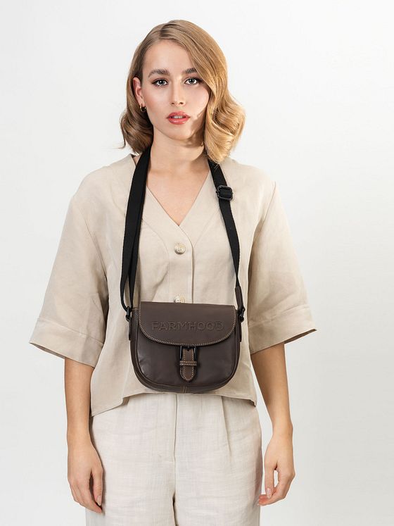 Farmhood Nashville M skuldertaske i læder 21 cm